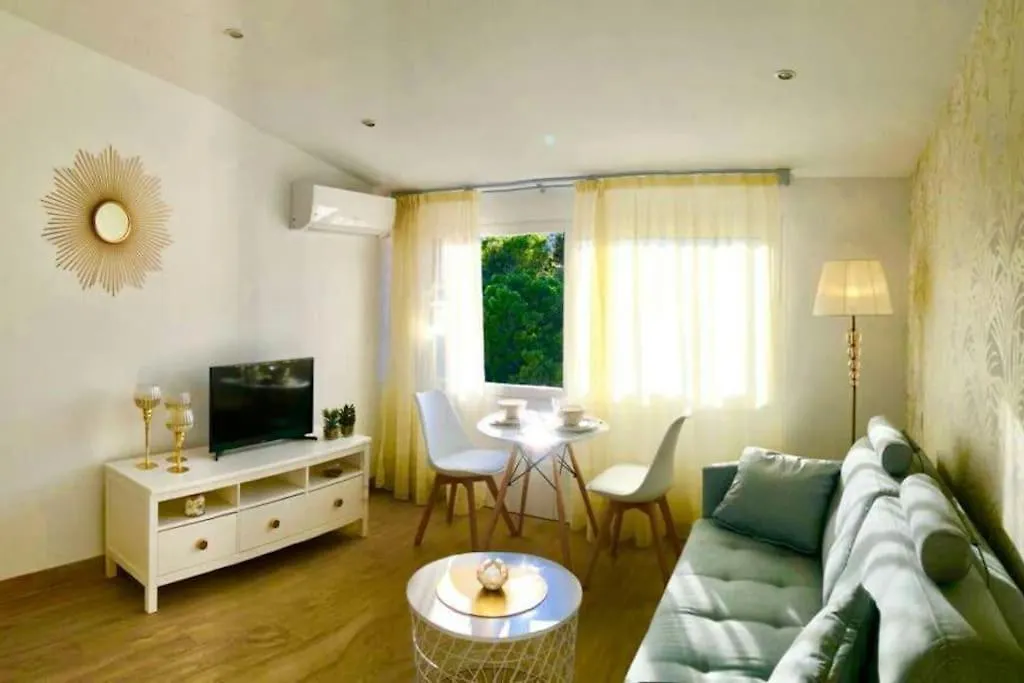 Apartment San Antonio Beach - Estudio En La Playa De La Carihuela Torremolinos Spain